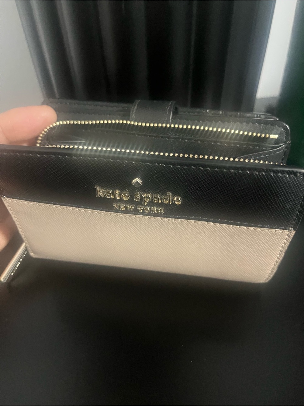 kate spade Two-Tone Black and Cream Compact Wallet with Gold Logo - Picture 5 of 14